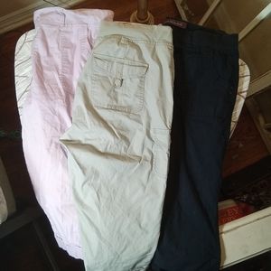 SOLD Gloria Vanderbilt 3 Pairs of Women's Capris Sz 12 Pink Beige and Black